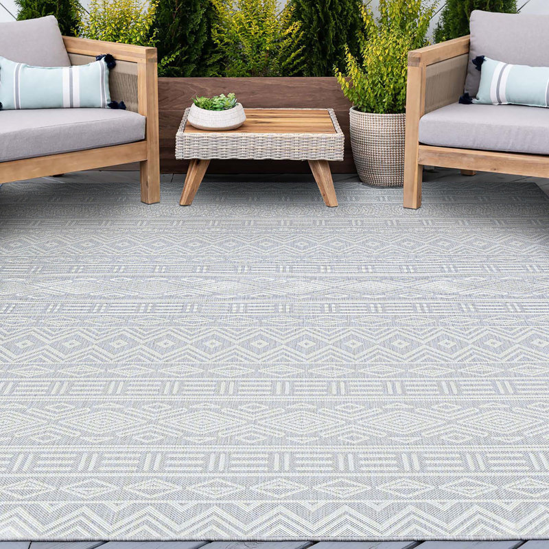 Urbank Indoor / Outdoor Rug, Rectangle 5'3" x 7'3"