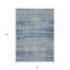 Tapis intérieur lavable abstrait bleu ciel et bleu marine HomeRoots 8 pi x 10 pi