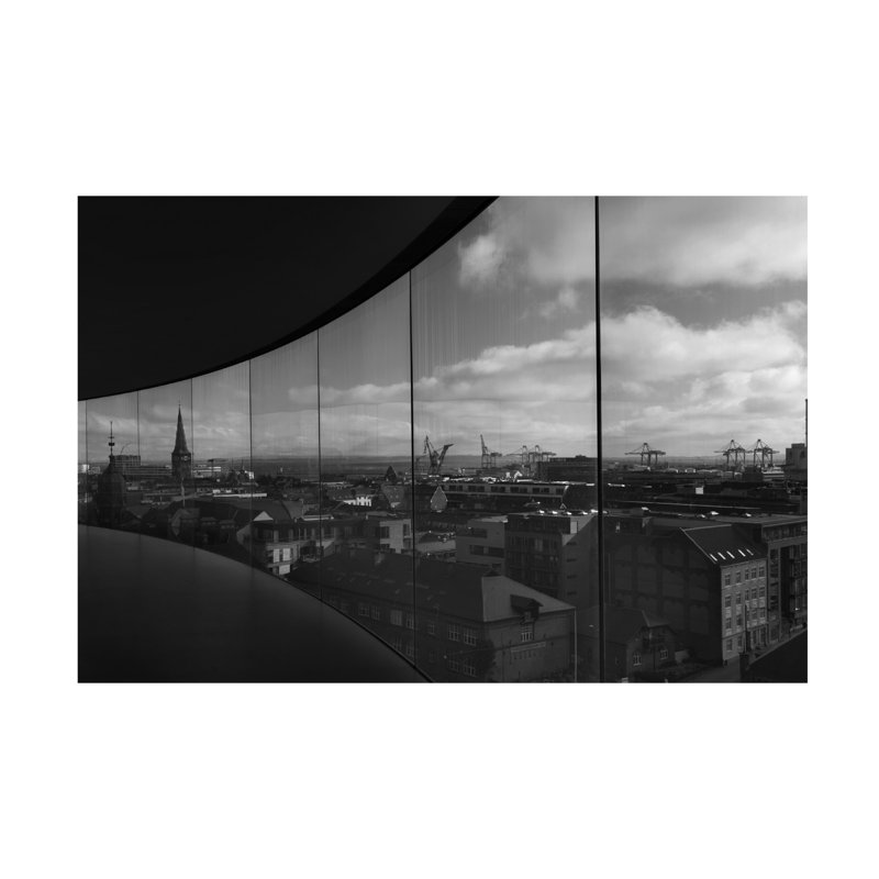 Art sur toile Leif London, H 12 po x l 19 po