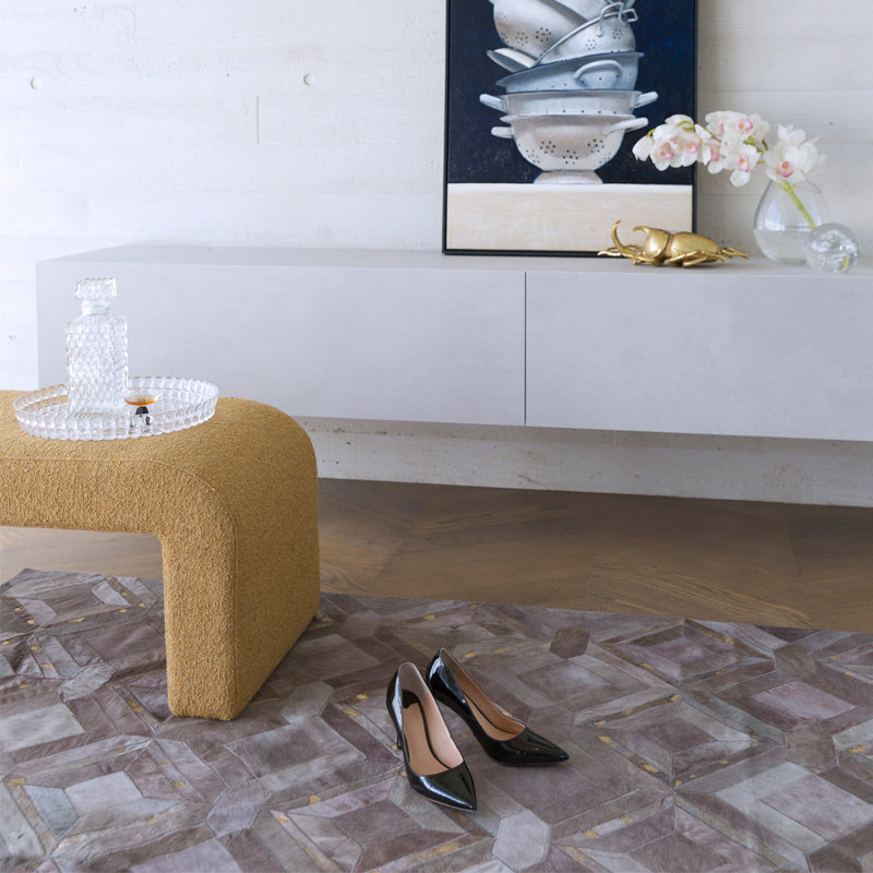 Cowhide Geometric Area Rug in Gray, Rectangle 5'7" x 7'10"