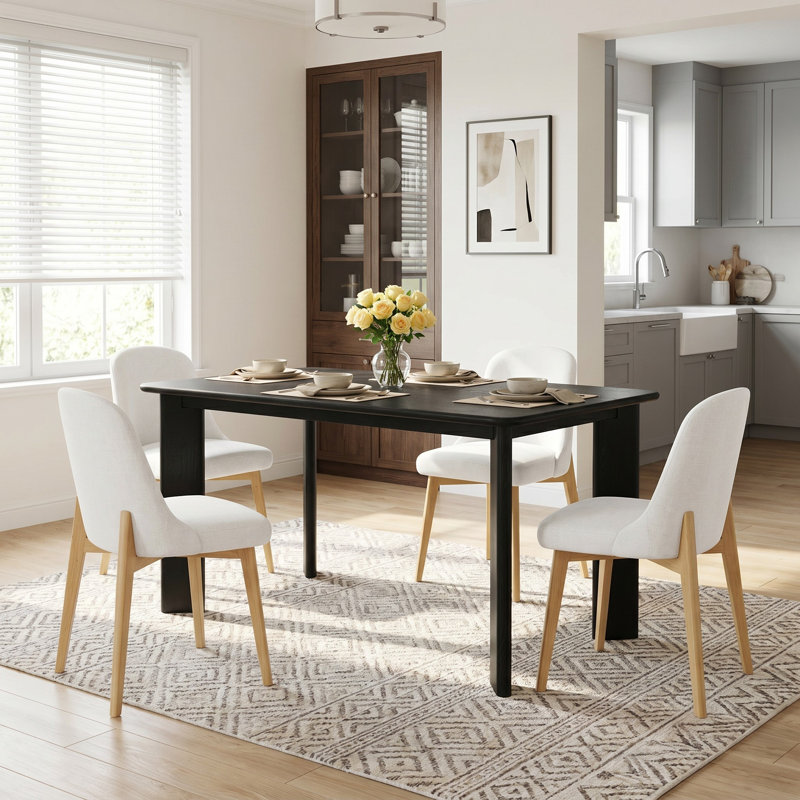 Ensemble de table de salle à manger 67 po avec 4 chaises rembourrées, Noir, Blanc / bois naturel
