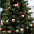 Classic Christmas red‑green‑cream sélectionné
