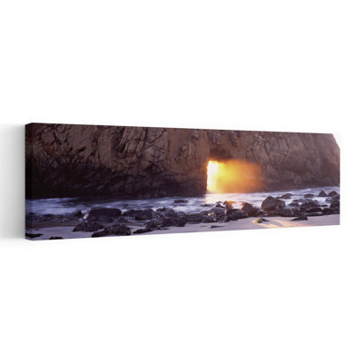 Formation rocheuse sur la plage, plage de Pfeiffer, Big Sur, Californie, États-Unis, paysage contemporain abstrait, art mural