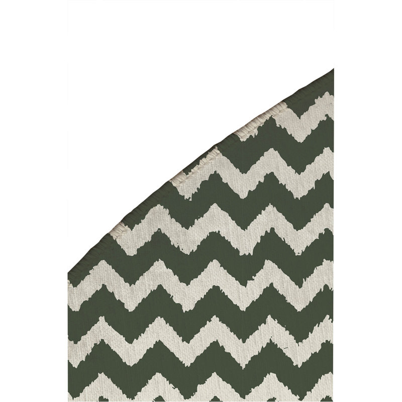 Chevy Tribal Non-Slip Outdoor Rug, Round 5'