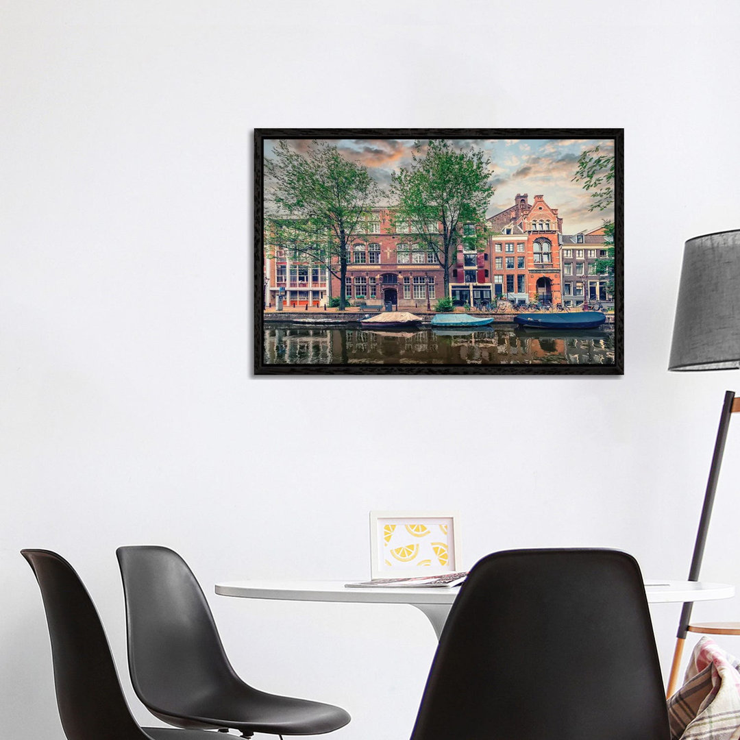 Amsterdam In The Evening von Manjik Pictures - Galerieverpackte Leinwand Giclée auf Leinwand