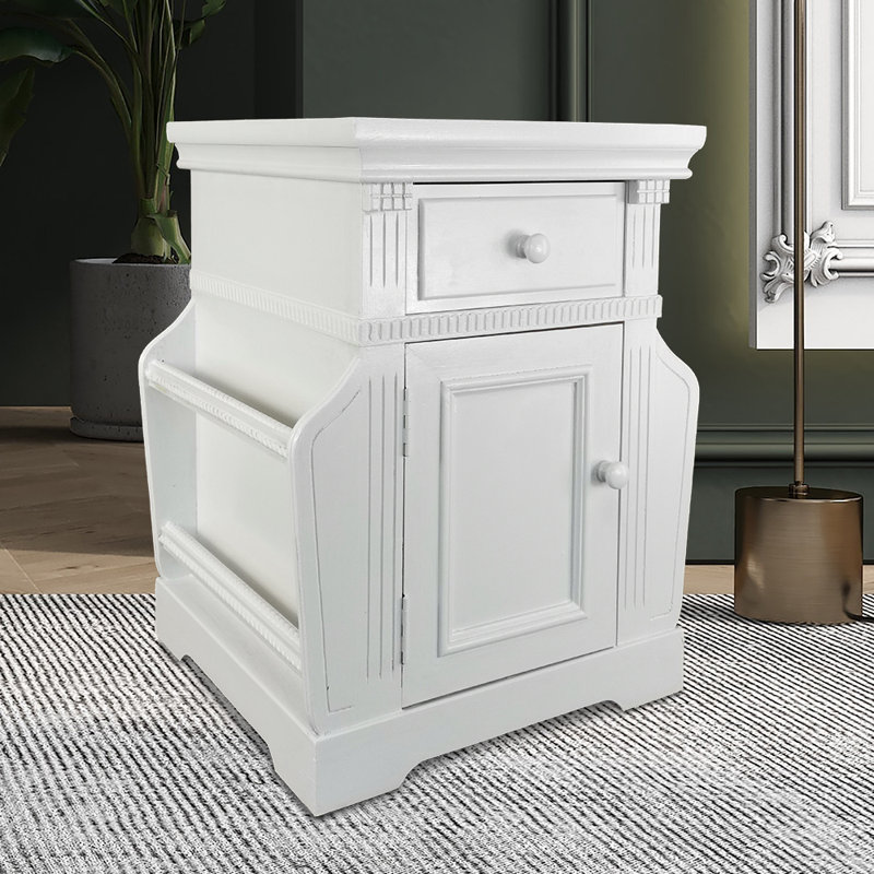 Cabinet de magazines Bullard, Blanc