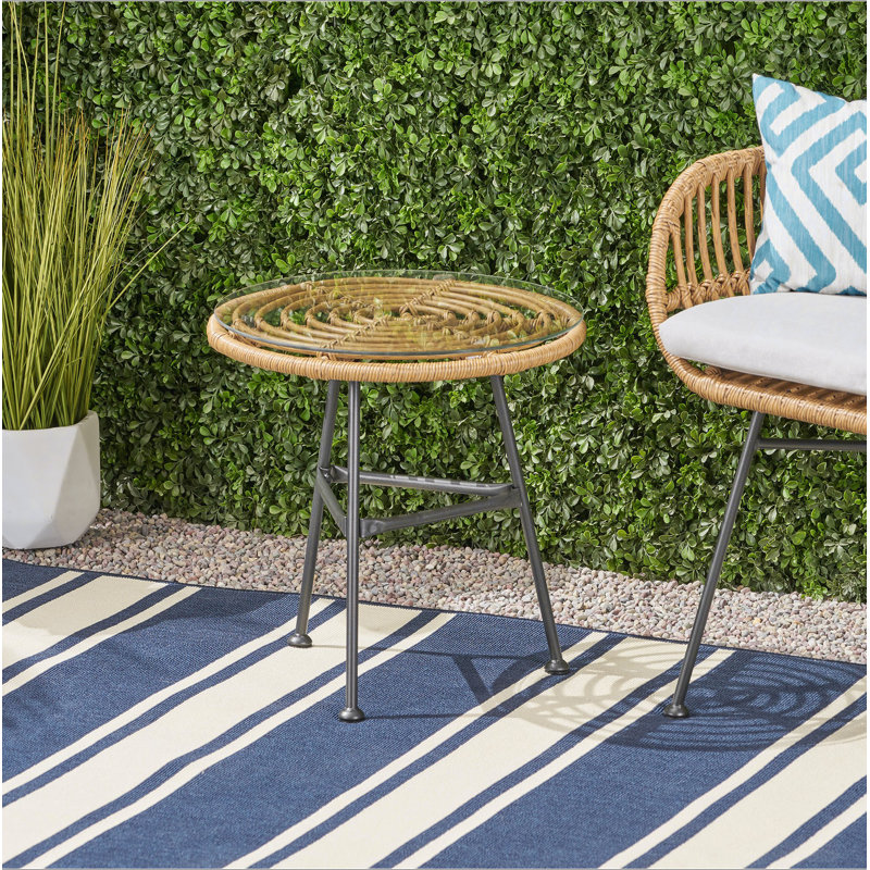 Table d'appoint en faux rotin Orlando
