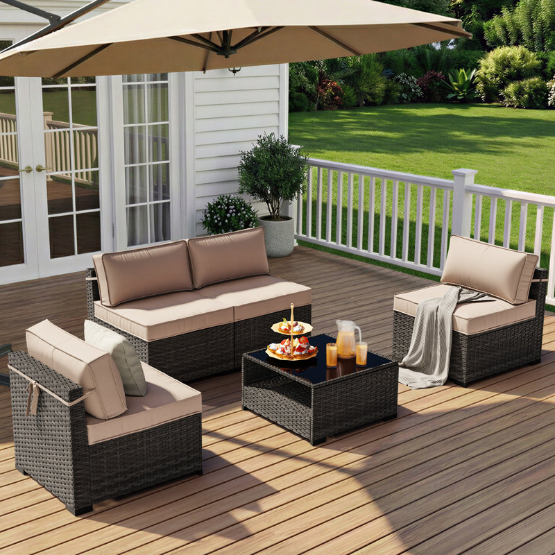 Ensemble modulaire de patio 5 pièces en osier avec table basse et coussins 5 pièces, Beige