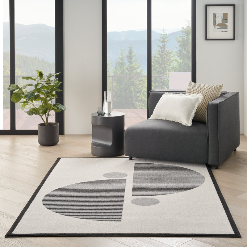 Atsushi Geometric Indoor Rug, Rectangle 5'3" x 7'3"