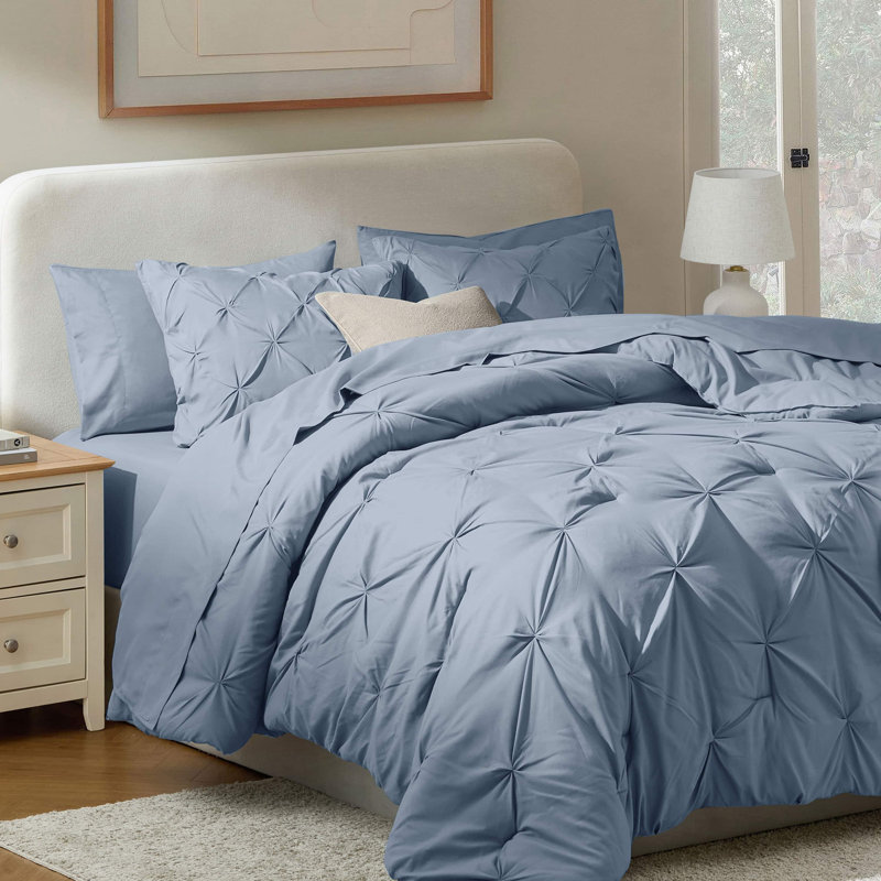 Ensemble d'édredon plissé avec draps Bed-in-a-Bag, Édredon de très grande taille et 6 pièces suppl, Pierre bleue