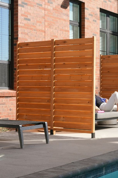 Sierra Louvered Wood Privacy Screen