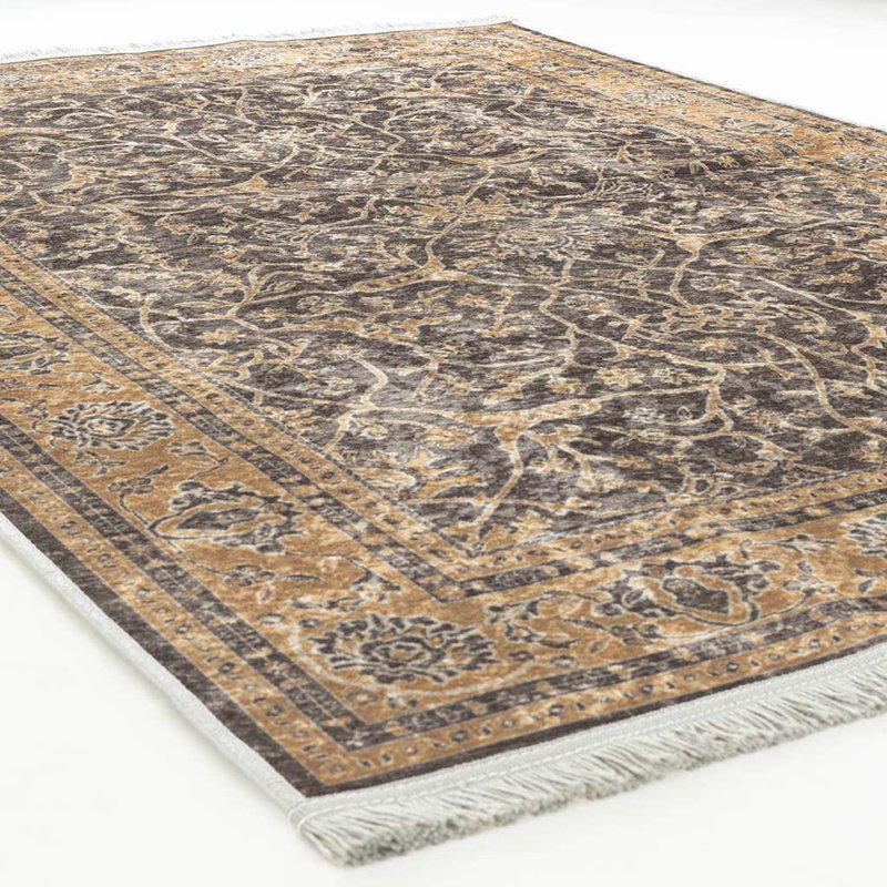 Tapis oriental antidérapant Alfa, Rectangle 4 pi 11 po x 7 pi 6 po