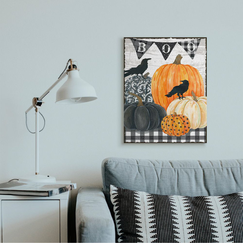 "Lunatique Halloween scene Farm" par Andrea Tachiera, impression d’art graphique, H 30 po x l 24 po x P 1,5 po, Toile tendue