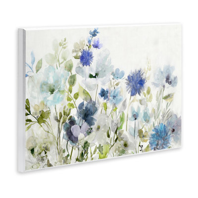 "Blue Opaque Flower Layers" par Carol Robinson