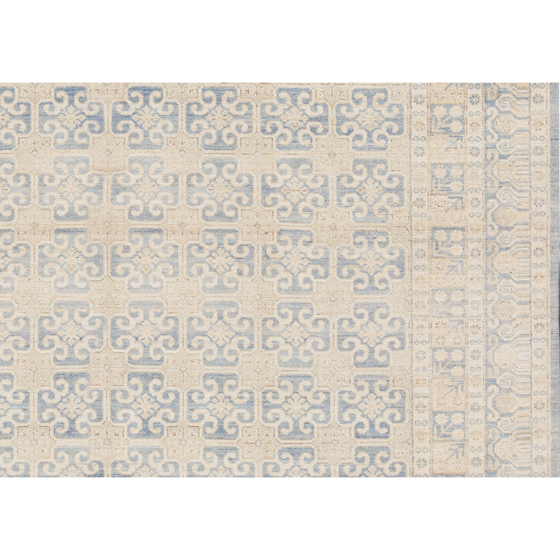 Hand-Knotted High-Quality Beige Area Rug