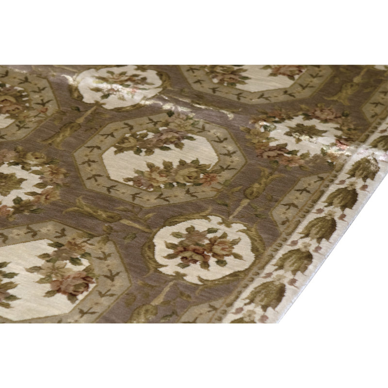 Hand Knotted Area Rug in Nutmeg And Cream