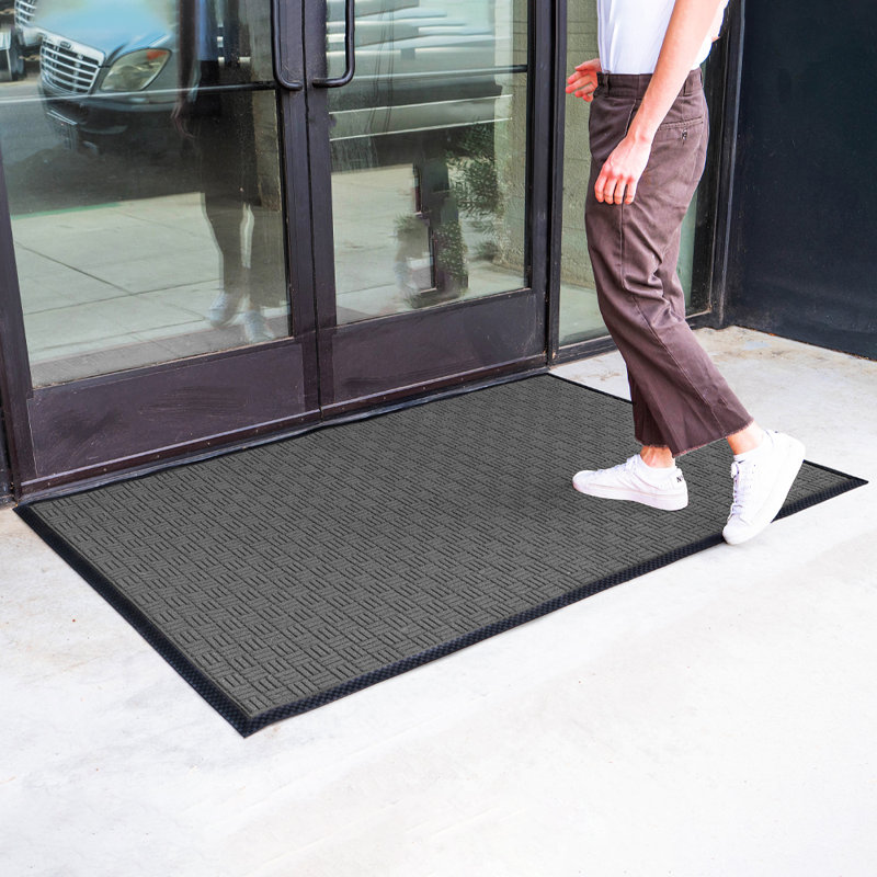 Tapis d'entrée antidérapant Fordville, Noir, 48" W x 72" L