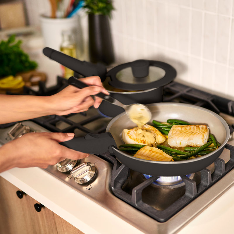 Bella 8 Piece Removable Handle Cookware Set, Black