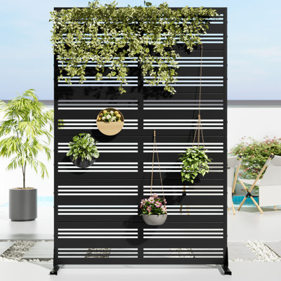 Metal Outdoor Privacy Screen by Dovelina