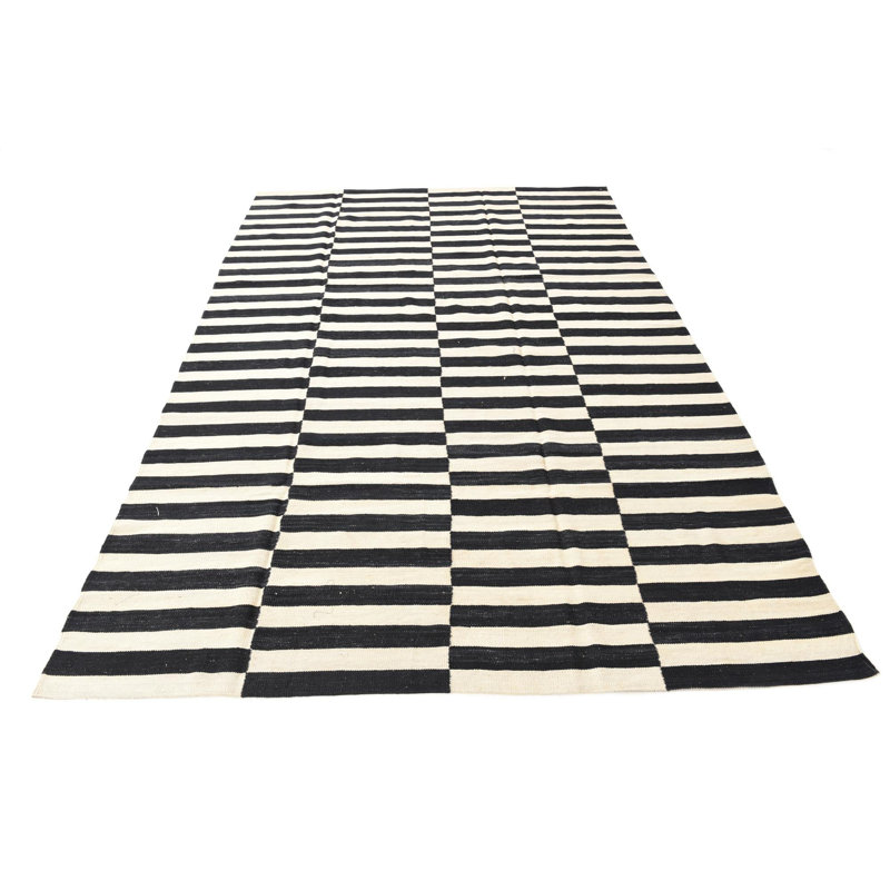 Tapis noir et blanc Orta