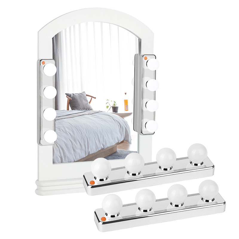 Barre d'éclairage de salle de bain 4 lumières Tyshiana