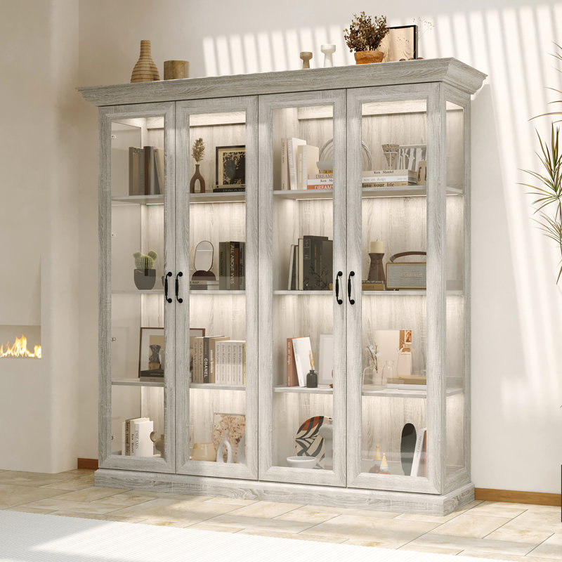 Armoire rustique avec lumière chaude