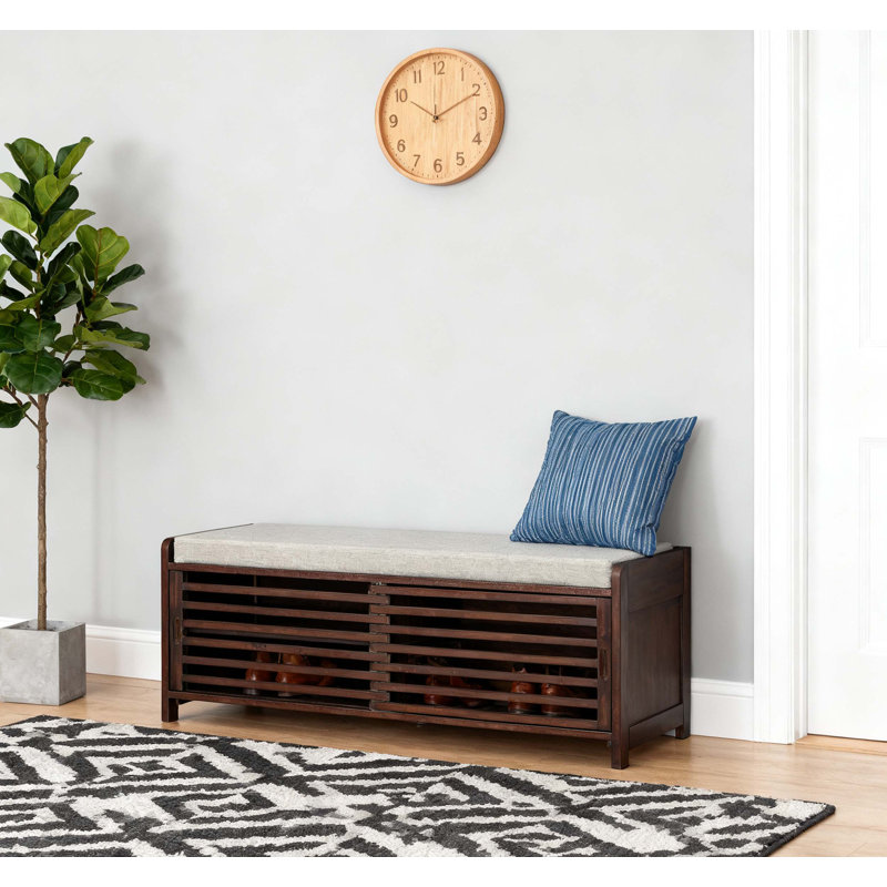 Banc à chaussures avec rangement et coussin, conception à volets vieillis pour intérieurs rustiques et rétro, finition espresso