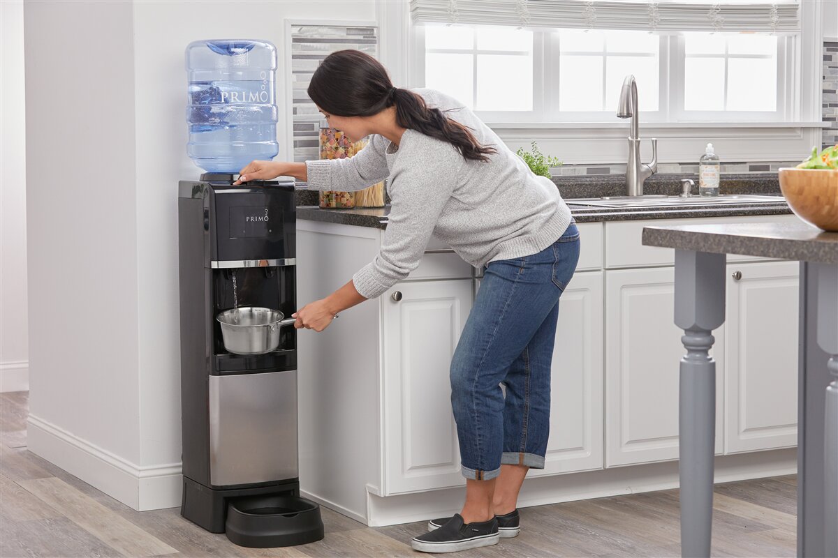 https://assets.wfcdn.com/im/71476810/compr-r85/5869/58699168/primo-water-freestanding-top-loading-electric-water-dispenser.jpg