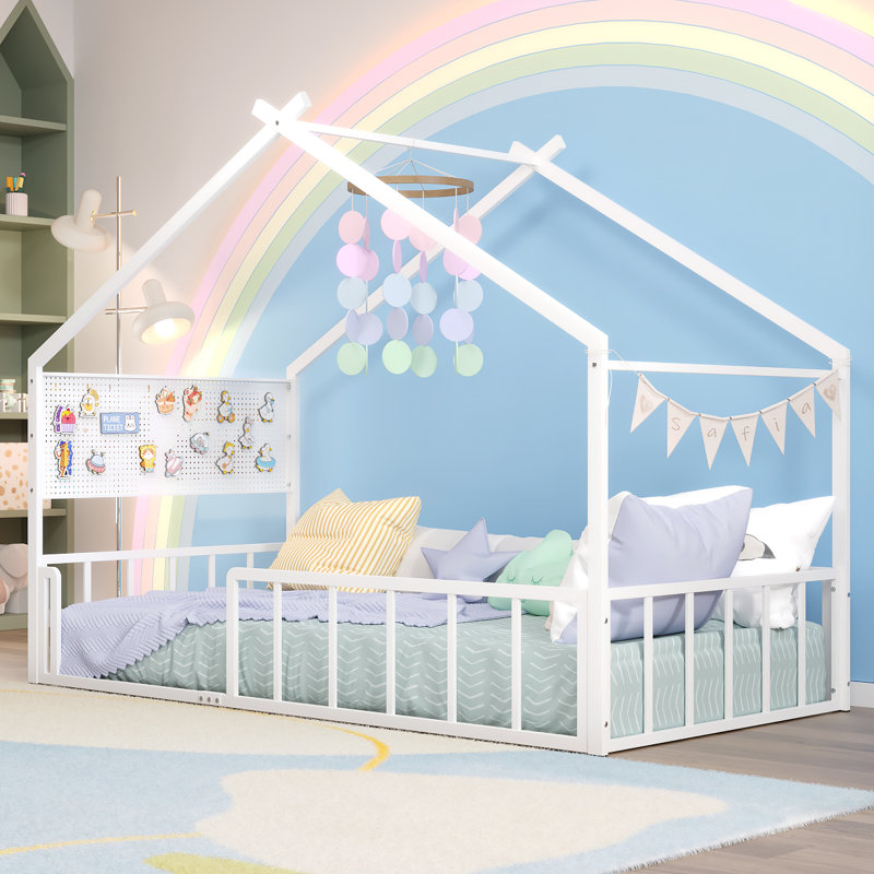 Lit simple en métal Montessori