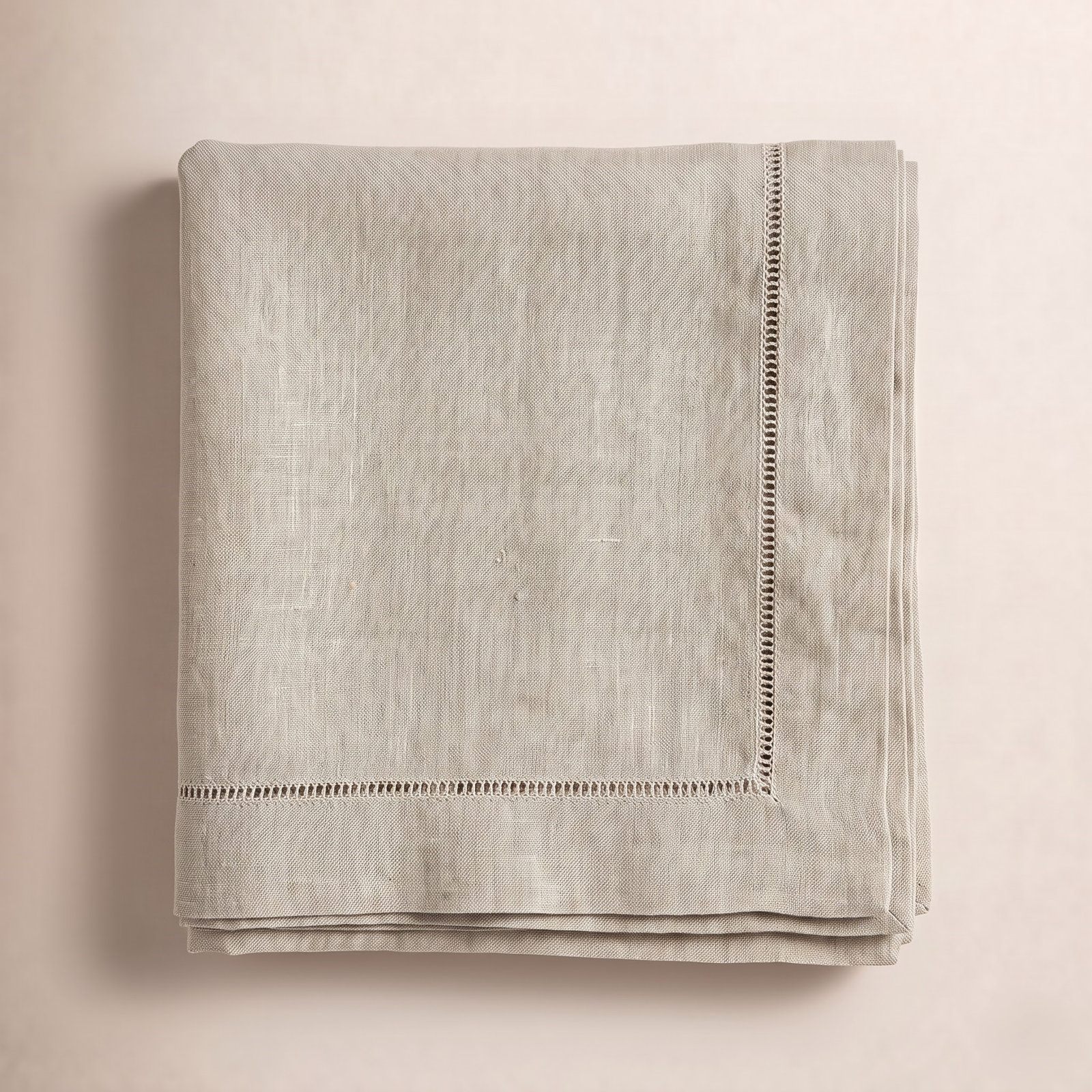 Cowen Tablecloth, 80" x 80"