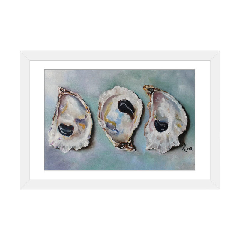 «Bay Oyster Shells» par Kristine Kainer, reproduction, Papier dans un cadre photo, H 16 po x l 24 po, Blanc
