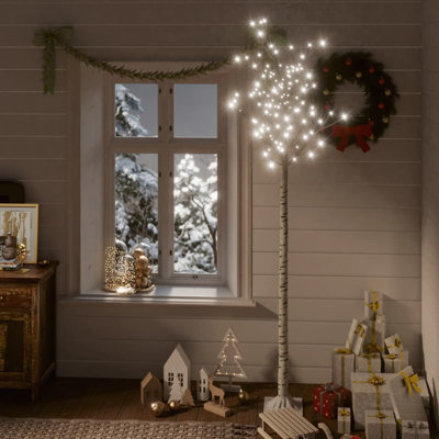 180' H Christmas Tree