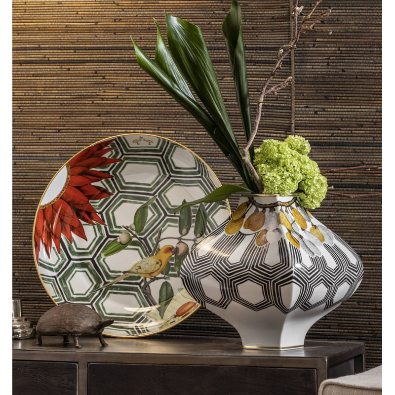 Amazōnia Handmade Porcelain China Table Vase