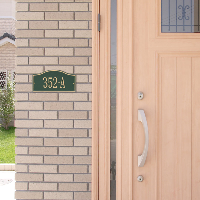 Rolling Hills 1-Line Wall Address Plaque, Green and Gold, Yes