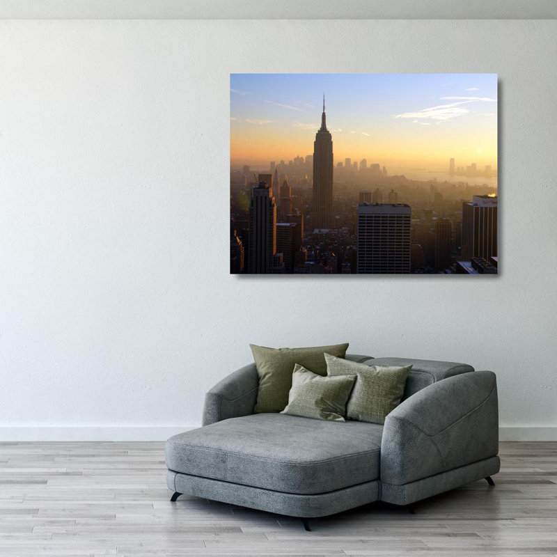 New York City Empire State Building, H 28 po x l 37 po