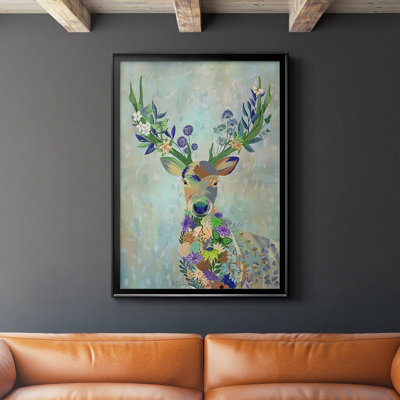 Fantastic Florals Deer, Portrait, reproduction encadrée de qualité supérieure - prête à être accrochée