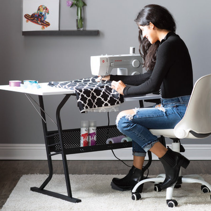 Table de couture avec tiroir de rangement et tablettes Sew Ready Eclipse, noir, Blanc