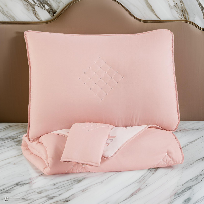 Lexann Pink and White Microfiber Reversible Full Comforter Set