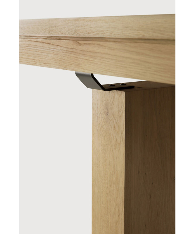 Oak Extendable Double Pedestal Dining Table