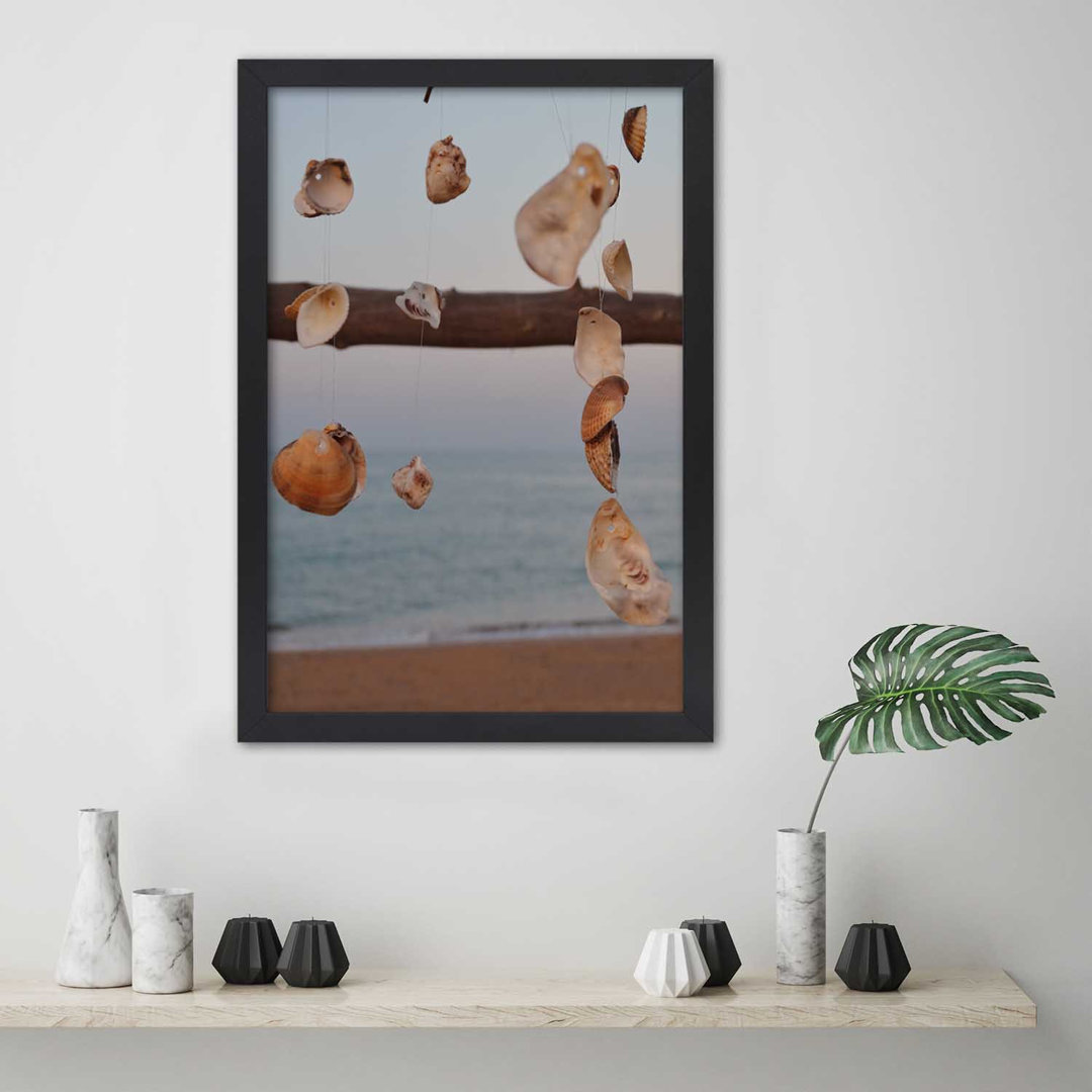 Gerahmtes Poster Strand und dekorative Muscheln