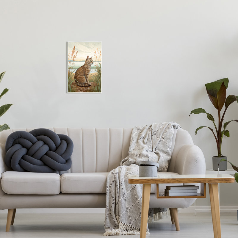 «Cat Sitting On Beach On MDF» par LSR Design Studio, H 15 po x l 10 po x P 0,5 po