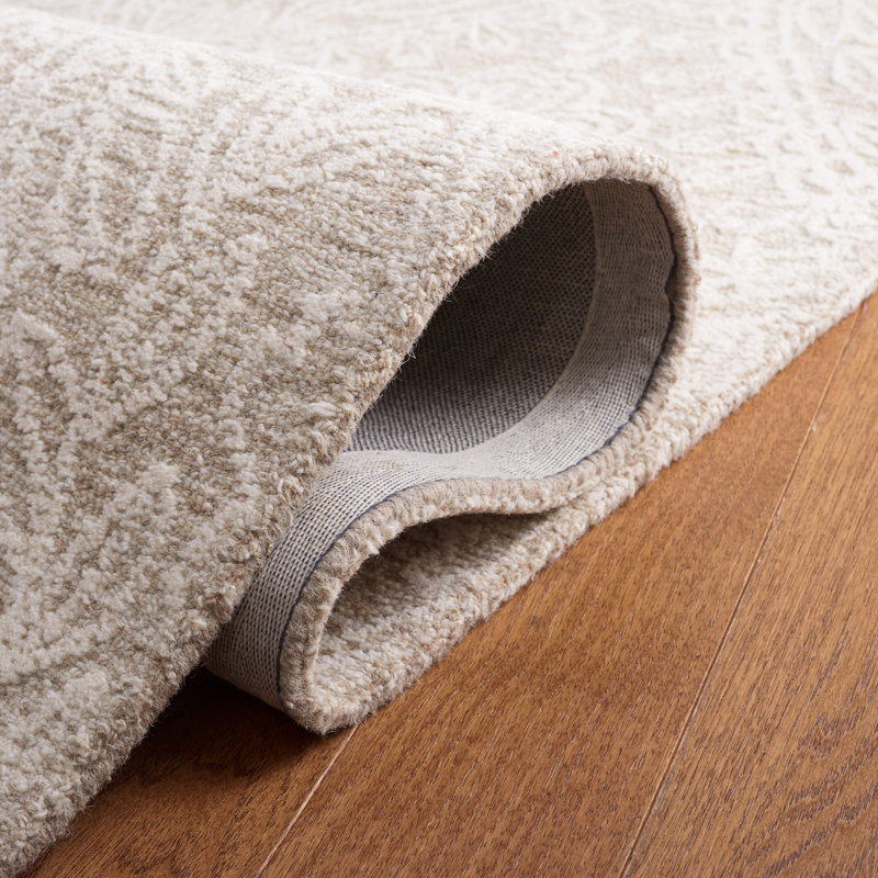 Bathelda Hand Tufted Wool/Cotton with Cotton Backing Floral Rug in Beige/Ivory, Rectangle 5' x 8'
