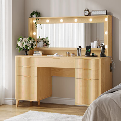 Fluted Makeup Vanity Desk With Large 39.3" Mirror And Lights by Mercer41
