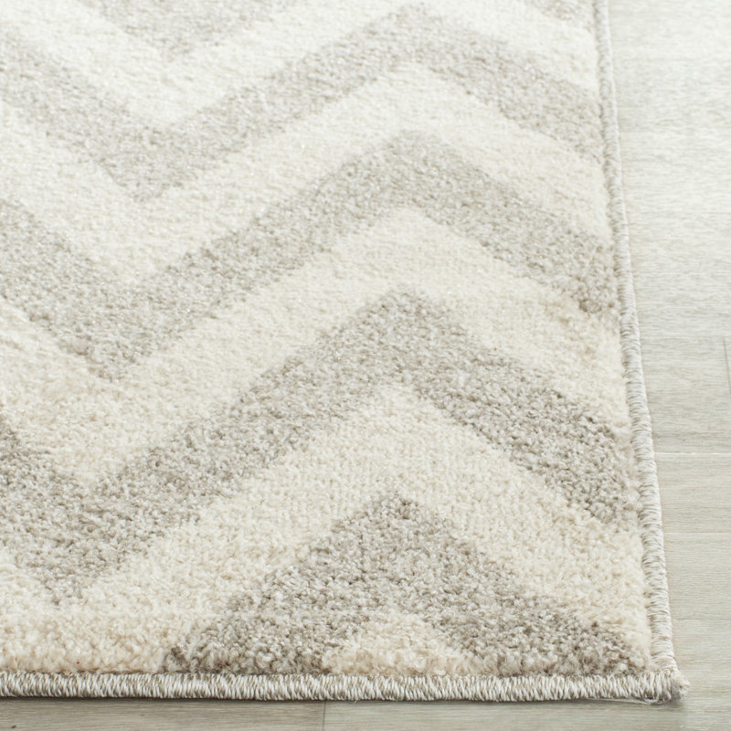 Sharpay Chevron Area Rug, Rectangle 152 x 244 cm