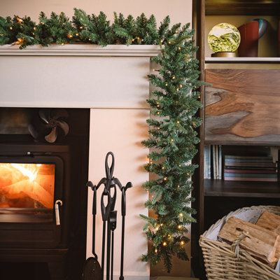 RIVINGTON - 6ft Garland with 100 8 Function Lights