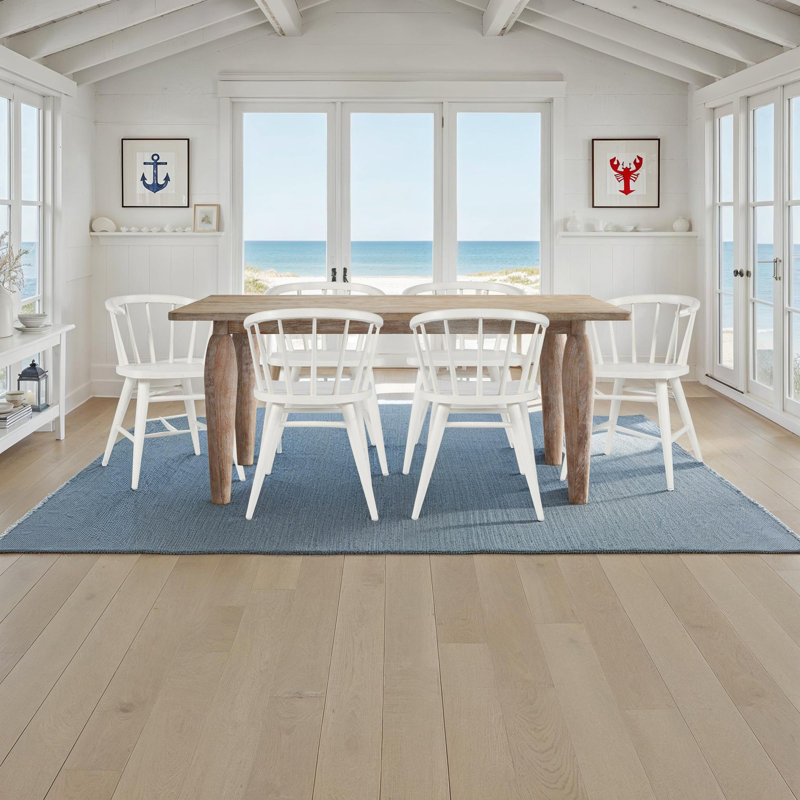 Ensemble de salle à manger en bois massif Crumbley avec chaises Classic, Blanc, 7 pièces : table, 6 chaises