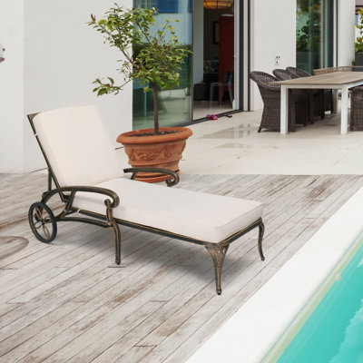 Chaise longue d'extérieur en fonte d'aluminium avec roulettes et coussin