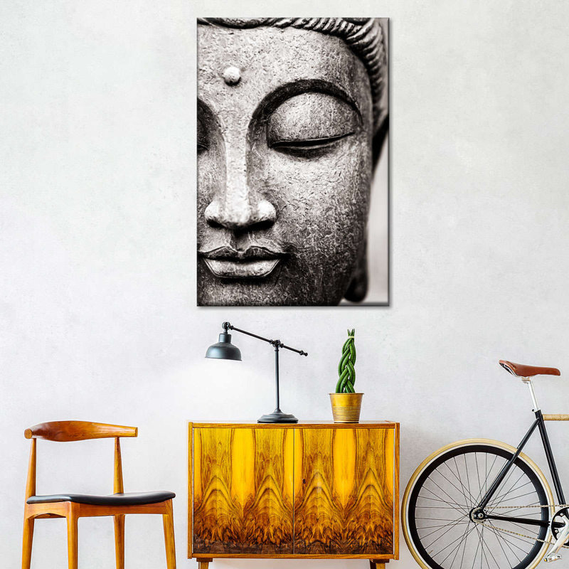 «Meditating Buddha Face», reproduction sur toile, H 48 po x l 32 po x P 1,25 po