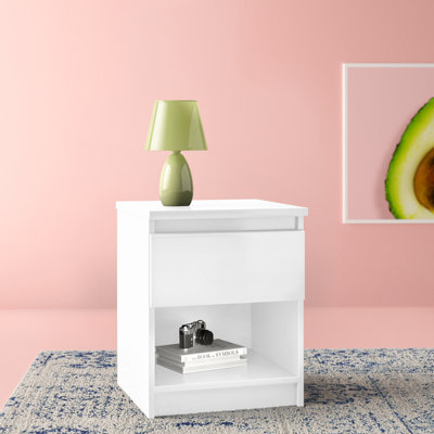Ionică Manufactured Wood Bedside Table
