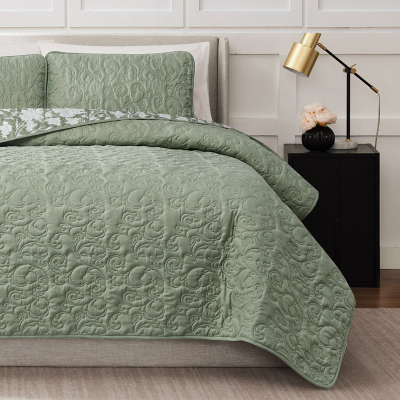Nine West Laural Reversible Quilt Sets, Full/Queen